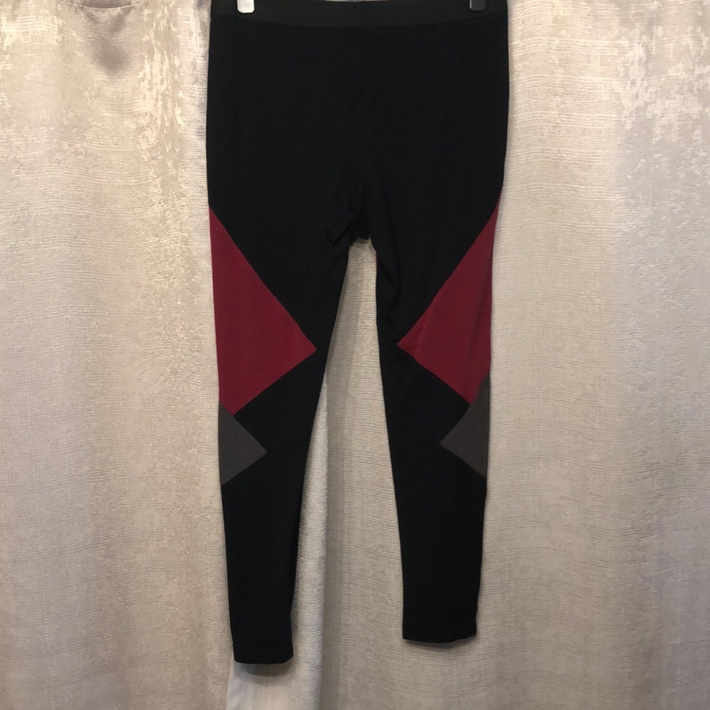 BCBGMAXAZRIA leggings - Picture 3 of 10